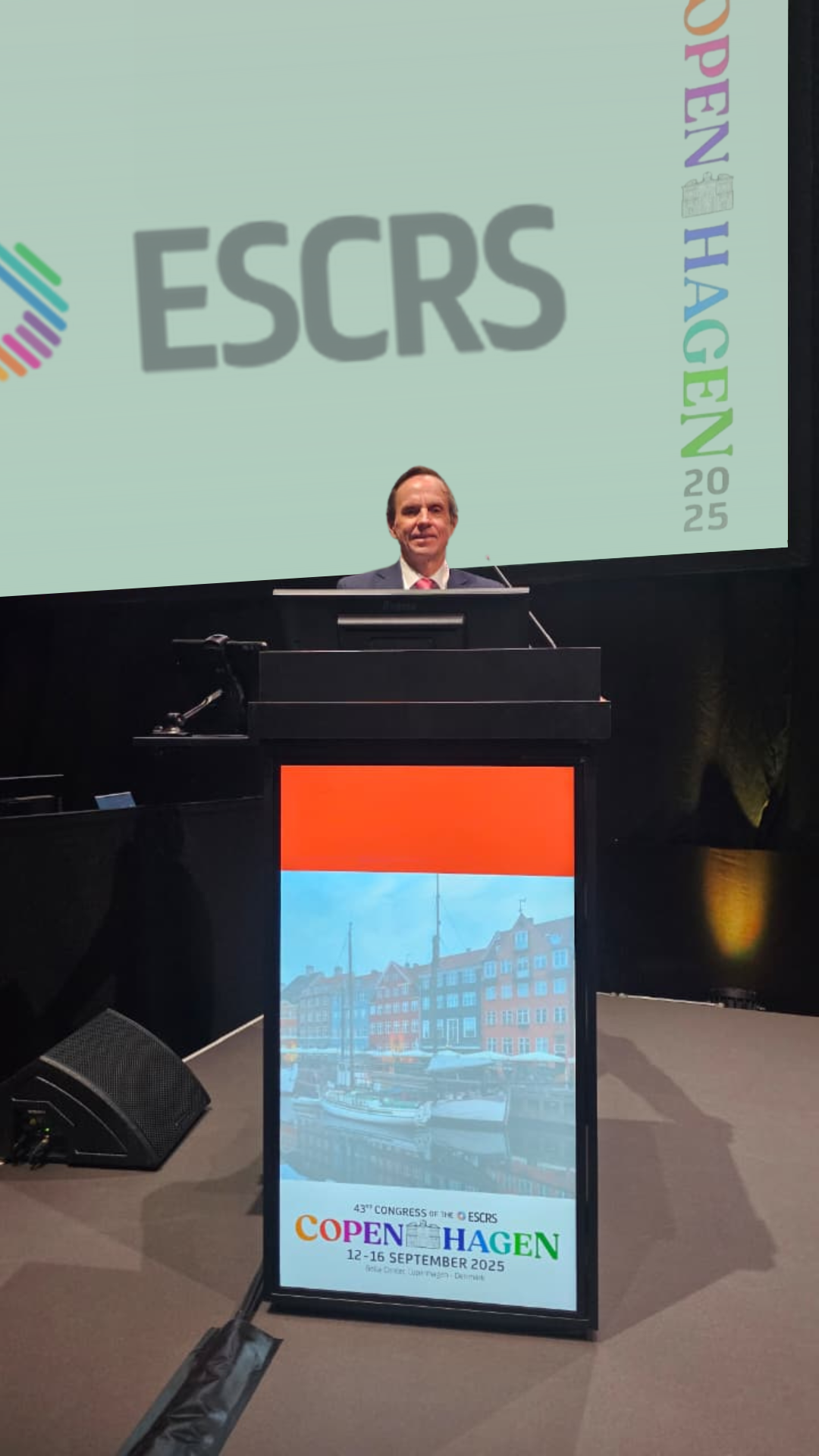 Dr. Pablo Andersson - Médico Oftalmólogo especialista en cirugía de catarata y refractiva en centro oftalmológico Recoleta CABA